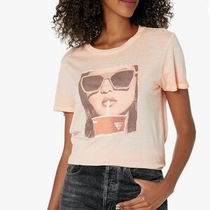 GUESS Women's Short Sleeve Red Cup Easy Tee Shirt sz Medium